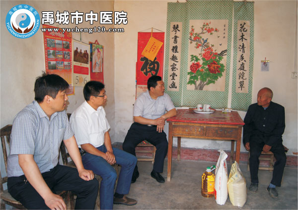 院长贾长辉到辛寨镇尹庄社区开展讲党课、走访慰问活动