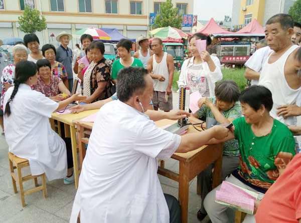 禹城市大程卫生院开展基本公共卫生服务项目宣传活动
